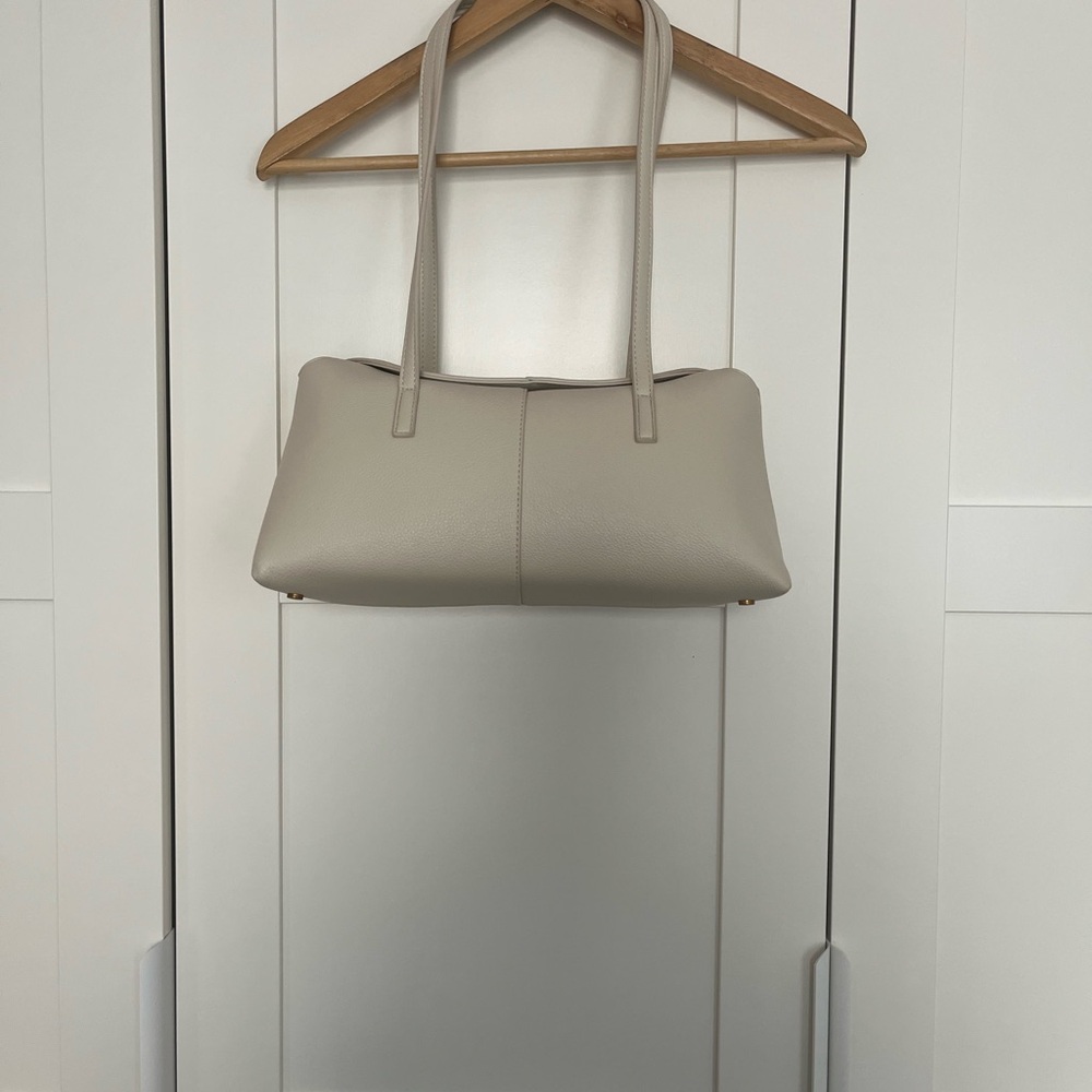 Rachel Zoe Magnetic Closure Cream Shoulder Tote